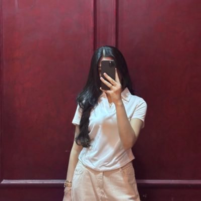 raniatareen's profile picture. 21 | rl ppl think i m mentally stable🎀