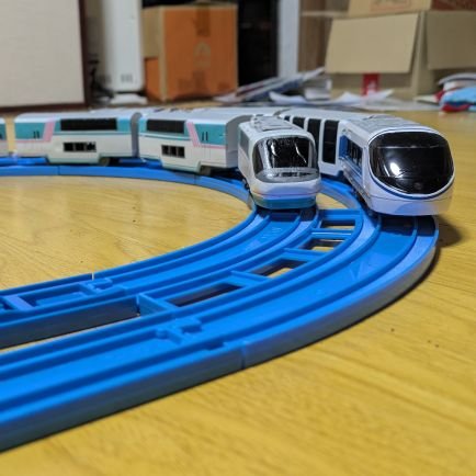 tubasa_dc81's profile picture. ラバウル泊地　赤城さんとぽいぽい推し　無印時代はPでした。響推しです。
元京◯急行の職員です
コマジェ廃車になりました。
高額鉄道のメンバーになりました
ちょみと のメンバーです
ロッテファンなり 91年製