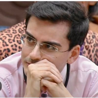 Aur32247605's profile picture. 