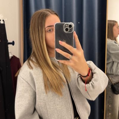 Mariana_1904_'s profile picture. 1904