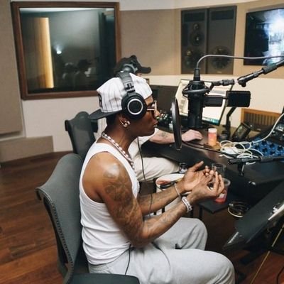 abdul68279's profile picture. wizkid fc and inshallah 🙏🤲 
https://t.co/etRoWIVPVl
