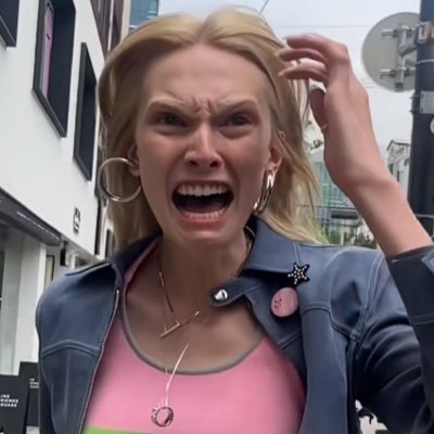 l0retta2005's profile picture. 