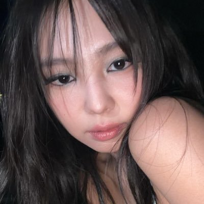 mayblinkie's profile picture. comiendo taquitos con Jennie