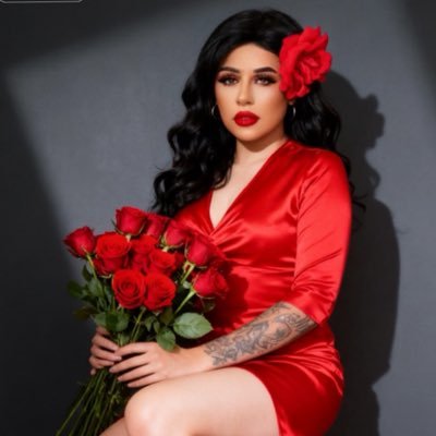 Savannah20171's profile picture. straight crossdresser. cosplayer 18 and over only ..