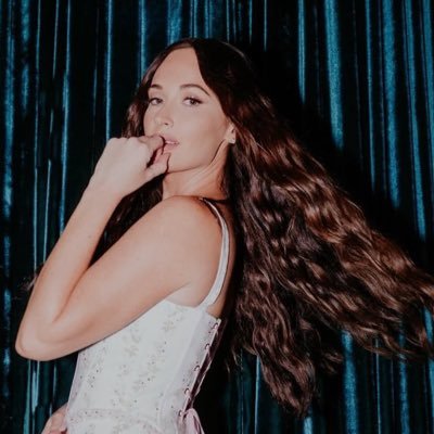 emypondx's profile picture. tragic, magic, lonesome, wholesome