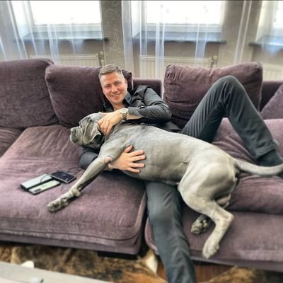 _Igor_Akim_'s profile picture. Fuck new Models, I am old School. I am an old soul, who loves humanity, genuine kindness, depth, rawness. Whatever you do don't hurt PEOPLE and ANIMALS.
