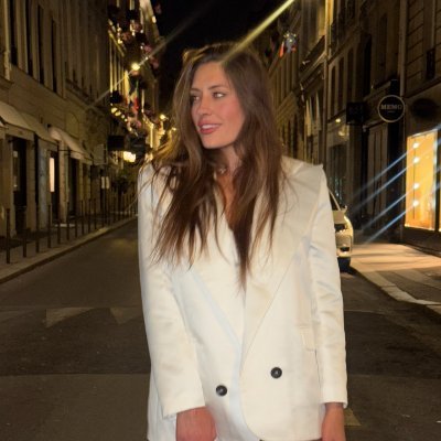 Krystyn80376879's profile picture. ⛳️I love golf, I'm a dreamer at night, I love creativity, reading and self-growth, I hope to meet meaningful connections🌿