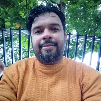 ademiralfonzo's profile picture. solo existo para vivir porque para soñar solo debo dormir.