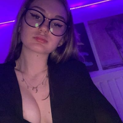 daisy74645's profile picture. 