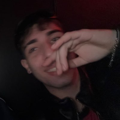 pierre_parri's profile picture. Não sou puta, é meu jeitinho.🔞