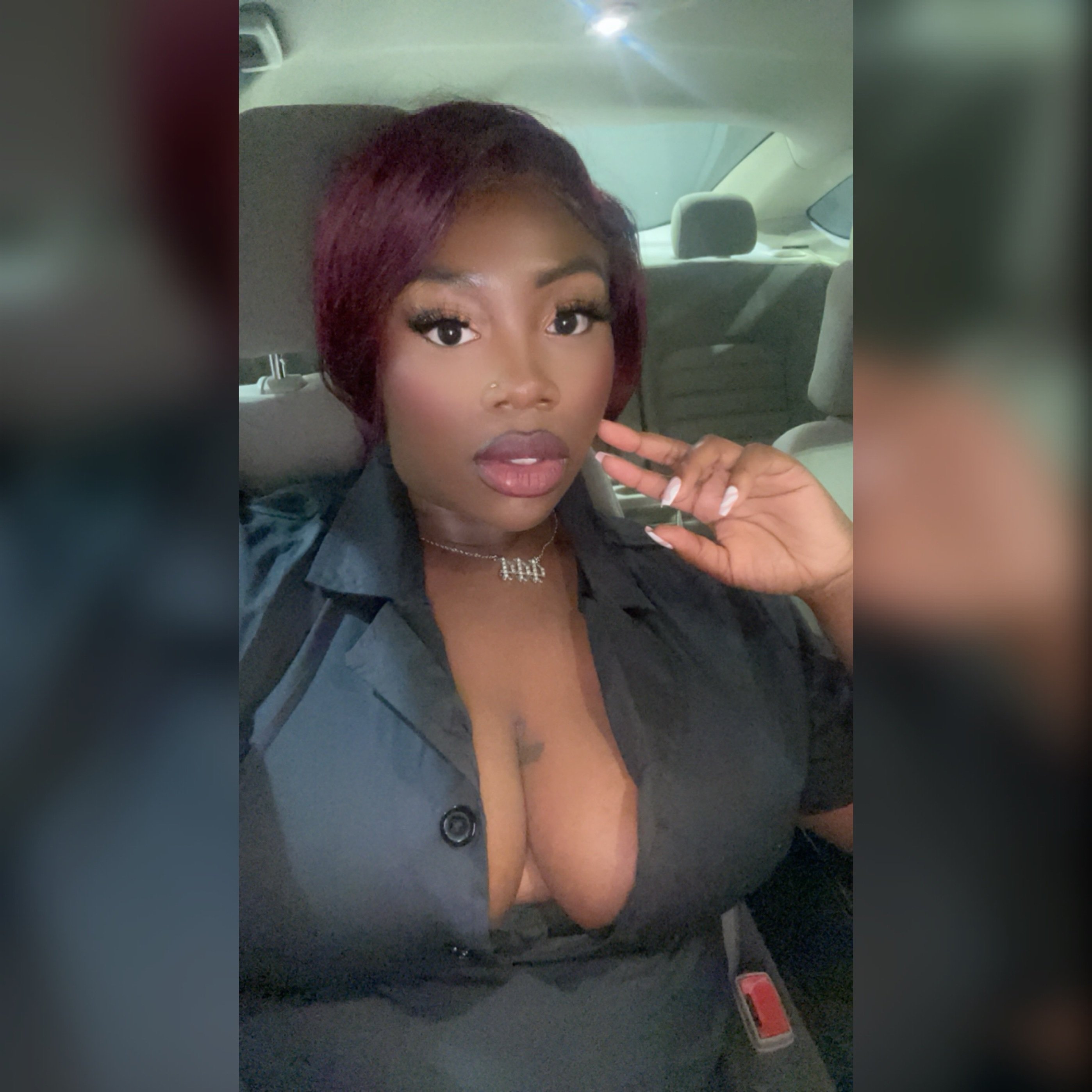 PhaeAtiyah's profile picture. Yes, I talk to myself. 💕