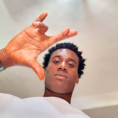 Runsarz's profile picture. 