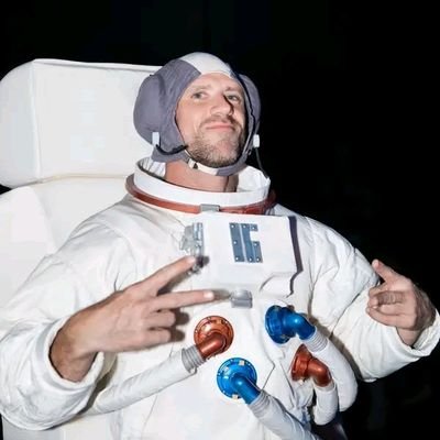 salmon_cream1's profile picture. I want to punt