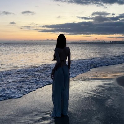 rzcpsou's profile picture. Thai night markets, Mexican tacos, Japanese takoyaki  the world tastes amazing.✈️