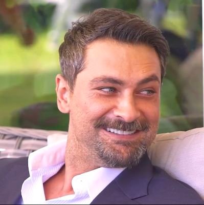 🦋أحبك حتى يشرقُ الصباح خيراً ، إلى أن تُرضيني الحياة بلقائك ، إلى أن أُعانقك وأتناسى العالم لأجلك🦋
#OnHaz💙💛
Sonuna Kadar Her Şey Rağmen 👊🏻💥
