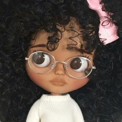 momomouras's profile picture. 🤠