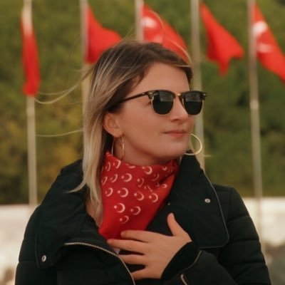 sibel_isiklar's profile picture. Vatan, Çocuklar ve Hayvanlar kırmızı çizgim! Gereksiz mesaj atmayın! Beni takip etmiyorsan seni neden takip edeyim? Sen ERDOĞAN mısın?