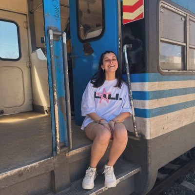 Todo Pasa✨ Qᥙᥱ sᥱᥲ ᥱtᥱrᥒo todo ᥲqᥙᥱᥣᥣo qᥙᥱ ᥒos hᥲgᥲ bιᥱᥒ. Educar es combatir.👩‍🏫 🐘💛☯️🪬