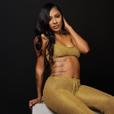 ___symoneee's profile picture. living,