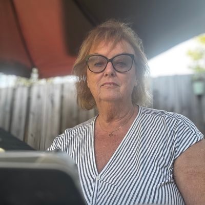 jannybloemendal's profile picture. Getrouwd met H, Oma van de Spanjaard moeder van een dochter/schoonmoeder van de grote Spanjaard/Reisgek/En ja ik heb een eigen mening. Schelden is block !