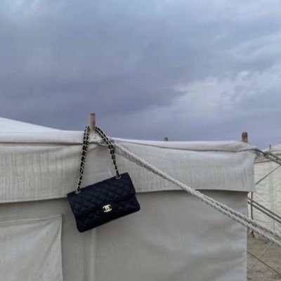 راعي هوى وممتلي نخوة بدو ، وإنسان