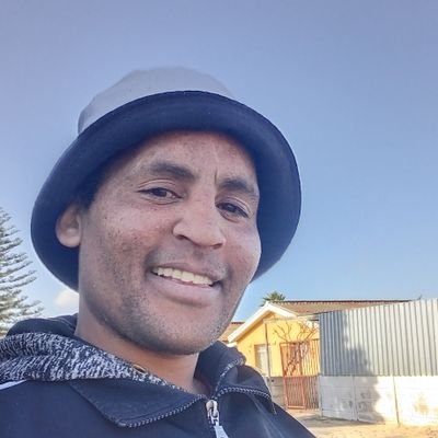 LourenzoBuise's profile picture. Electronic repairs