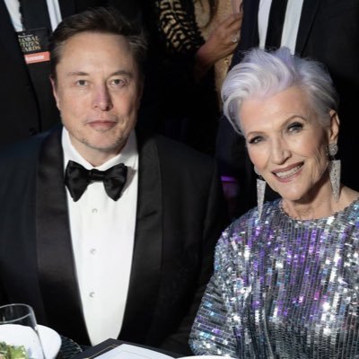 Chat6Handle's profile picture. Bestselling International Author of A Woman Makes A Plan! Doctor of Dietetics and Supermodel #ItsGreatToBe76 Manager: anna@mayemusk.com