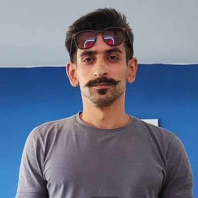 Ashkaan11321578's profile picture. خوش برخورد بی اعصاب 🙄