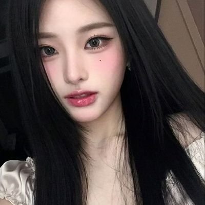 casjtile's profile picture. ⋆˚