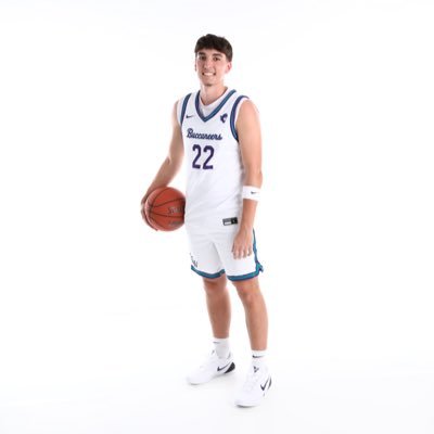 6’2 Freshman G | @FSWBucsHoops| 937-657-4424 |