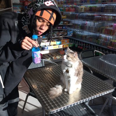 beeeeeyouuuuuu's profile picture. 