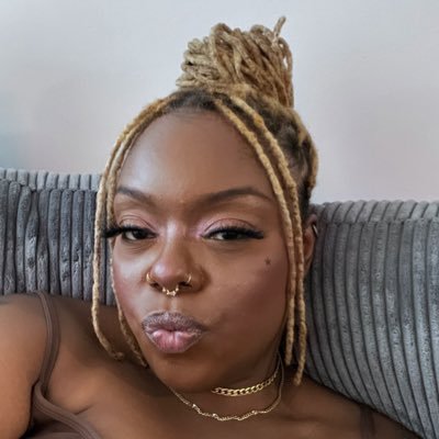 LIADUHHH Profile Picture