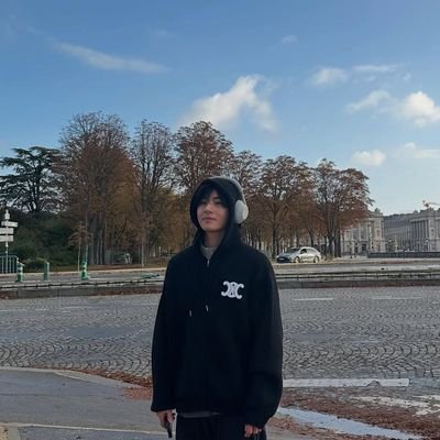 HninPhyu52351's profile picture. KimTaehyung is my life 💜
TAE CREW 💜
KTH FAN ACCOUNT 💜