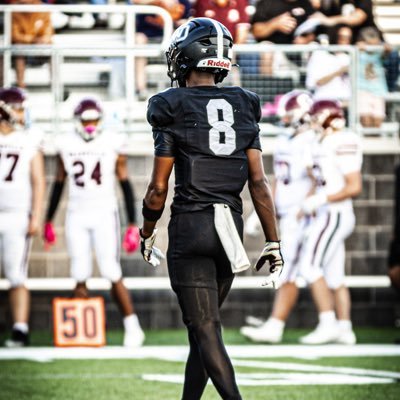 JrEdwardsQ's profile picture. West Ottawa  26' PG,WR/DB, 3.7GPA, 3x SAC 1st team All Conf 🏀, 1X All Conference 1st team in 🏈 NCAA ID: 2402221713 📞 :2692863393