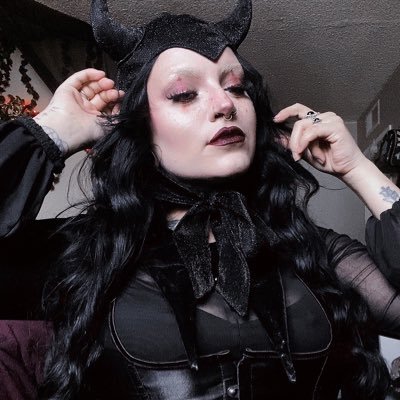 WorshipMort's profile picture. ProDom😈Your New Religion |$35 is required for reply 💁🏻‍♀️ https://t.co/maBEil5BZr | 21+| In&Online Available | 100$Unblock| CEO of Haus.of.holidae