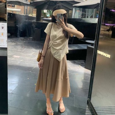 JasbeerKanse's profile picture. Life isn’t about perfection — it’s about presence ✨, grace, and gentle persistence.
Enjoying small joys, fitness 🏋️♀️, yoga 🧘♀️ 🌿