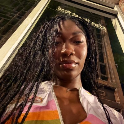 moraluvv's profile picture. 