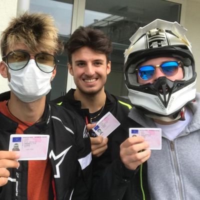 SDucument48277's profile picture. Smart documents empire