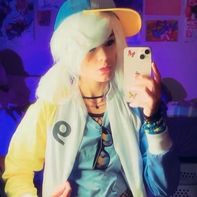TAFox00's profile picture. VA, actor, cosplayer, rap battle rapper!! • she/her, they/them • Genshin + Vocaloid + OSC enthusiast • 🇵🇭🇺🇸 • 19