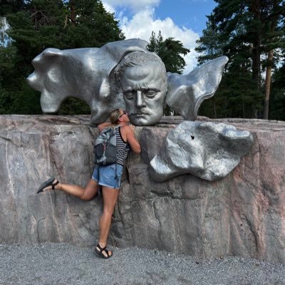 Jayney_M's profile picture. Smiley Yorkshire girl in Doha 🇶🇦; proud mum, feet first... winging it always! I run 🏃🏼‍♀️ 🐢 NO DM's!