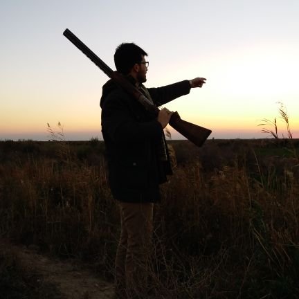 mpadashh's profile picture. یک شهروند عادی 
با کلی غلط املایی