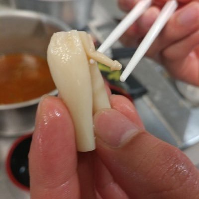 luobotoujunior's profile picture. 萝卜头被砍成萝卜片了。爸爸主人老公爹@luobotou0808 ，自用蜂鸟VPN：https://t.co/AW9ZRmIABQ