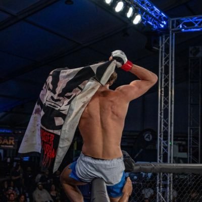 pearcinho's profile picture. 