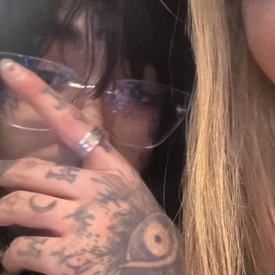 corpseangel33's profile picture. #CSB |
out of sight, out of mind.