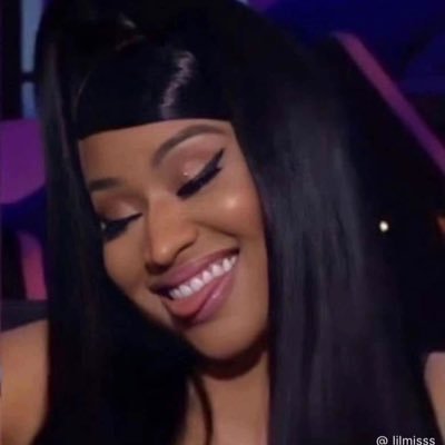 floxigurls's profile picture. im still at the restaurant