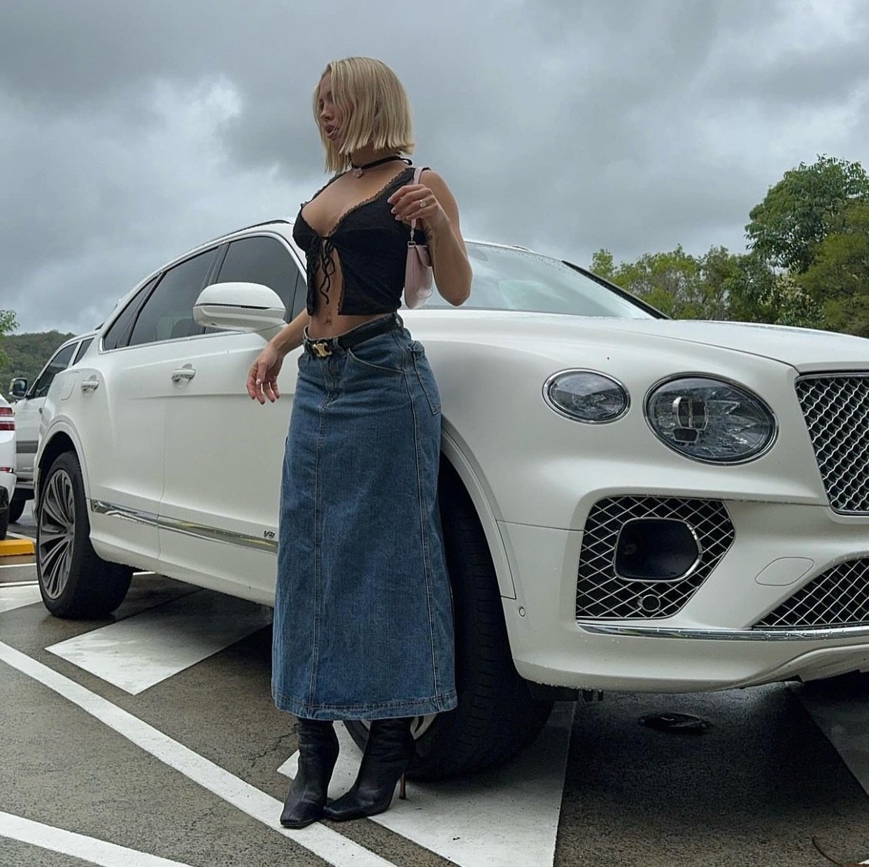 EvanRosevlove's profile picture. 