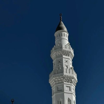 aleeyu_'s profile picture. HasbunaAllahu Wa Ni'mal Wakeel