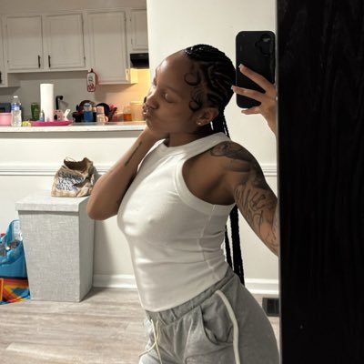 buttbuttbang22's profile picture. 2917🤞🏾💙