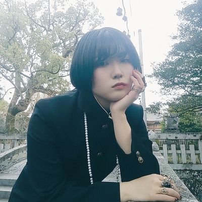 haiiro_418's profile picture. 言葉を突き刺す練習中。