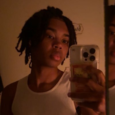 xaviuhhhh's profile picture. recovering toddler